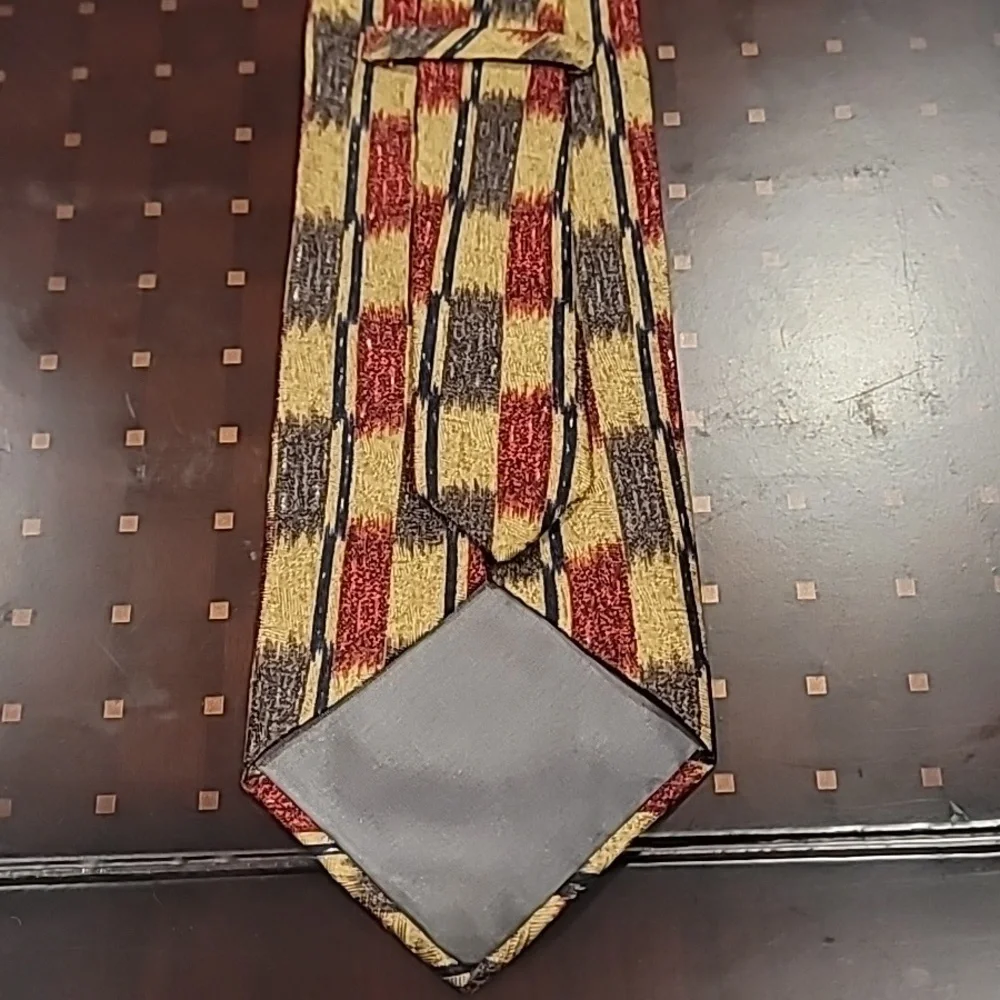 Echo 100% silk